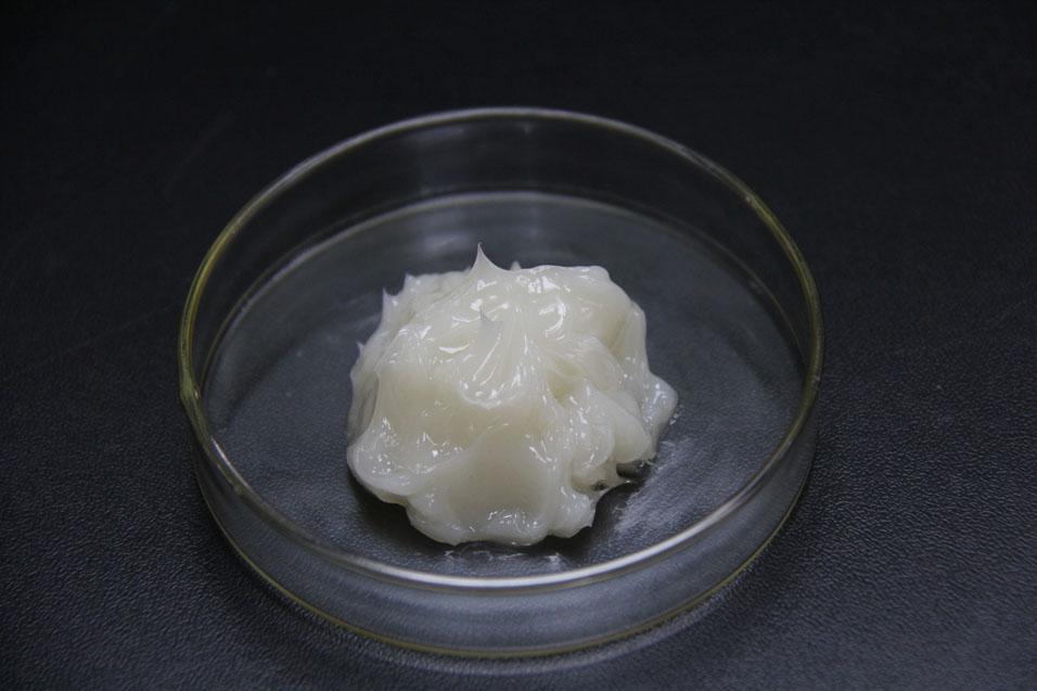 潤滑脂出現(xiàn)失效由哪幾種原因?qū)е履兀?></dt><dd><h5>潤滑脂出現(xiàn)失效由哪幾種原因?qū)е履兀?em>2021-05-28</em></h5><p>現(xiàn)代的機械設(shè)備多數(shù)都要用到潤滑脂保養(yǎng)，它對設(shè)備的養(yǎng)護(hù)有著重要的作用。潤滑脂在使用過程中有時會出現(xiàn)失效的情況，失效的原因有由多種因素導(dǎo)致，下面索科潤滑油為大家總結(jié)了五種容易導(dǎo)致潤滑脂失效的原因：</p></dd></dl></a><a href='shownews881.html' title='食品級潤滑油脂儲存條件需注意哪些？' target='_blank'><dl><dt><img src=